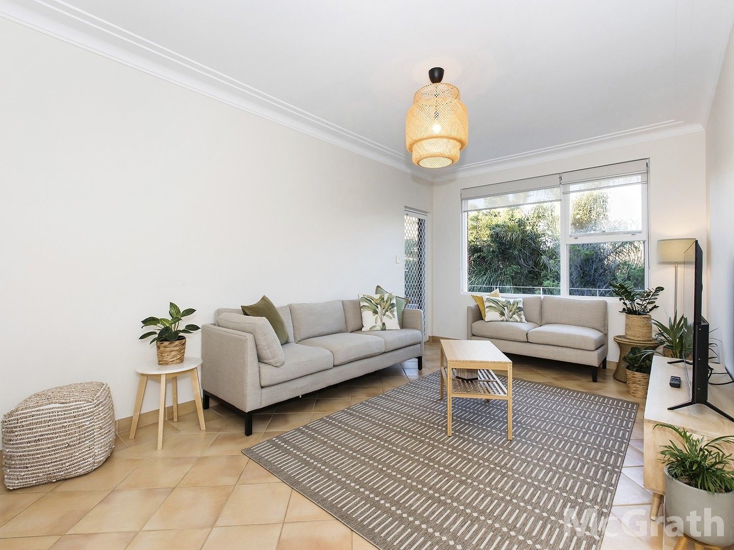 2 bedrooms Apartment / Unit / Flat in 9/160 Russell Avenue DOLLS POINT NSW, 2219