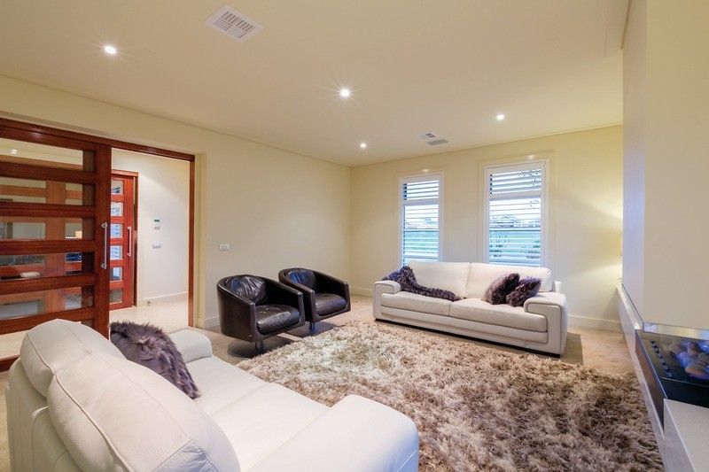 28 Alfred Street South, Newington VIC 3350, Image 2