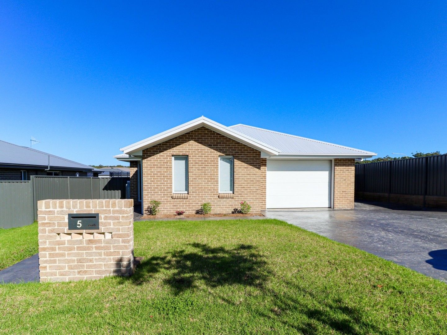5 Lancing Avenue, Sussex Inlet NSW 2540, Image 0