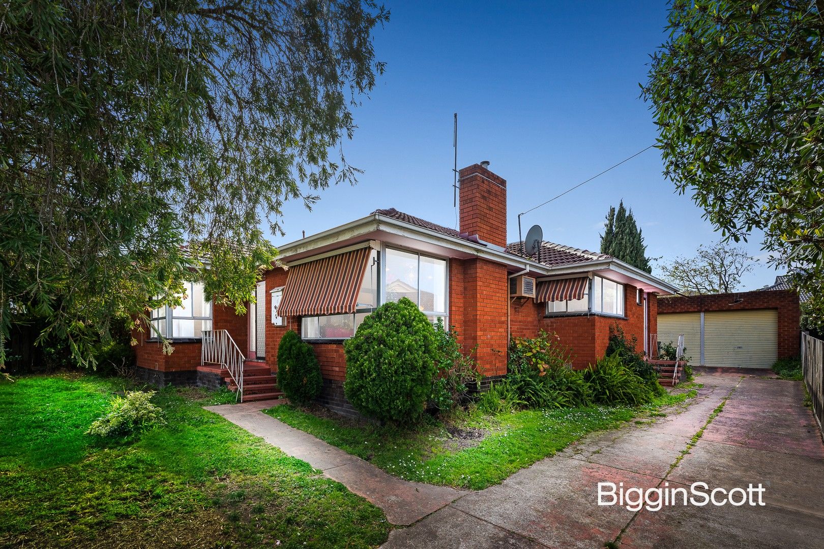 3 bedrooms House in 20 Cootamundra Drive WHEELERS HILL VIC, 3150