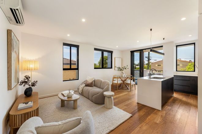 202/121 Clarence Road Indooroopilly 4068 - Image 6