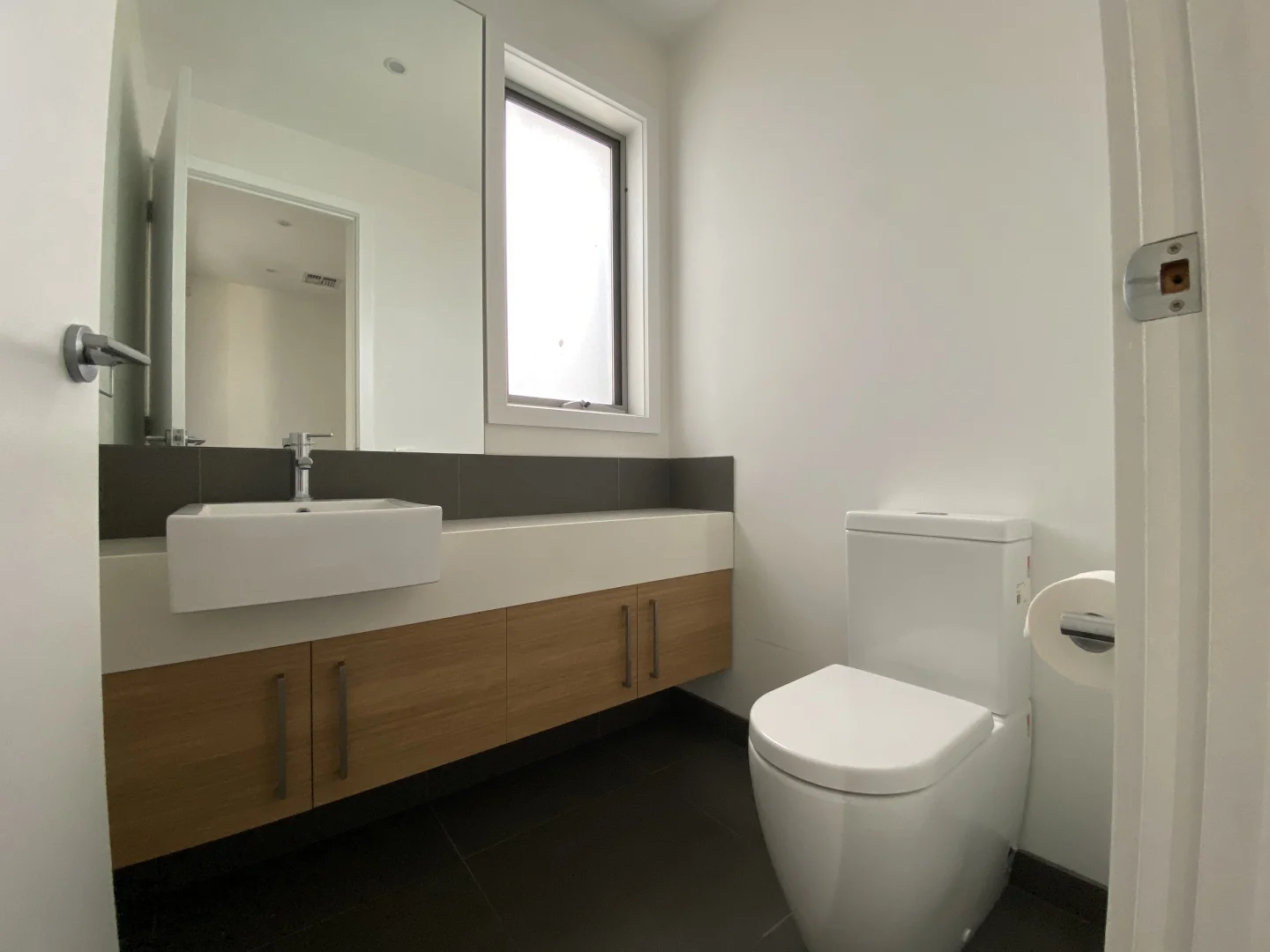 Additional image 10 of 2/49 Lonsdale Street, South Geelong VIC 3220