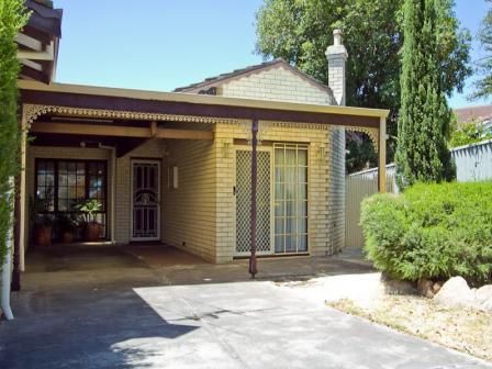 2 bedrooms Villa in 3/11 LEANE ST SOUTH PERTH WA, 6151