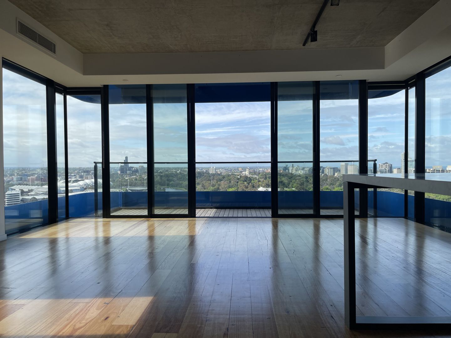 2501/82 Flinders Street, Melbourne Property History & Address Research Domain