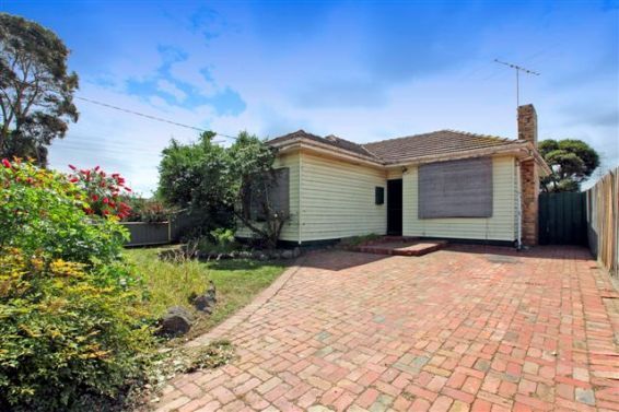 8 Warwick Place, Tullamarine VIC 3043, Image 1