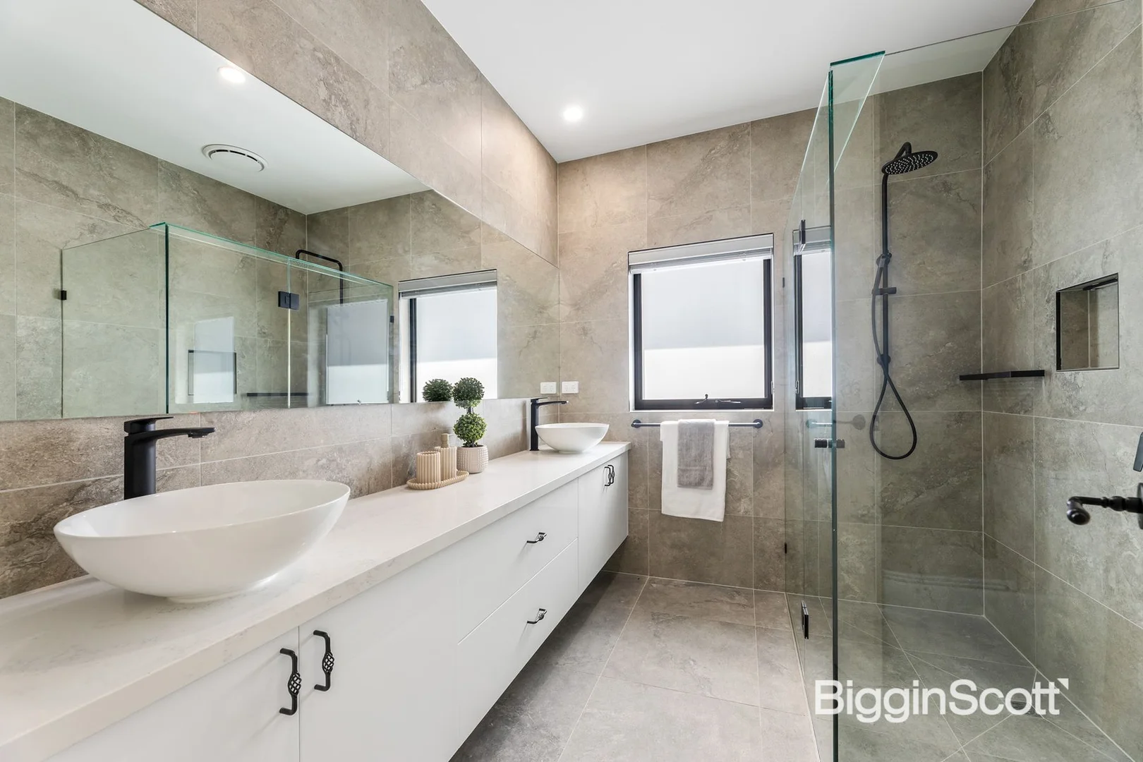 Additional image 10 of 9 Olron Rise, Doncaster East VIC 3109