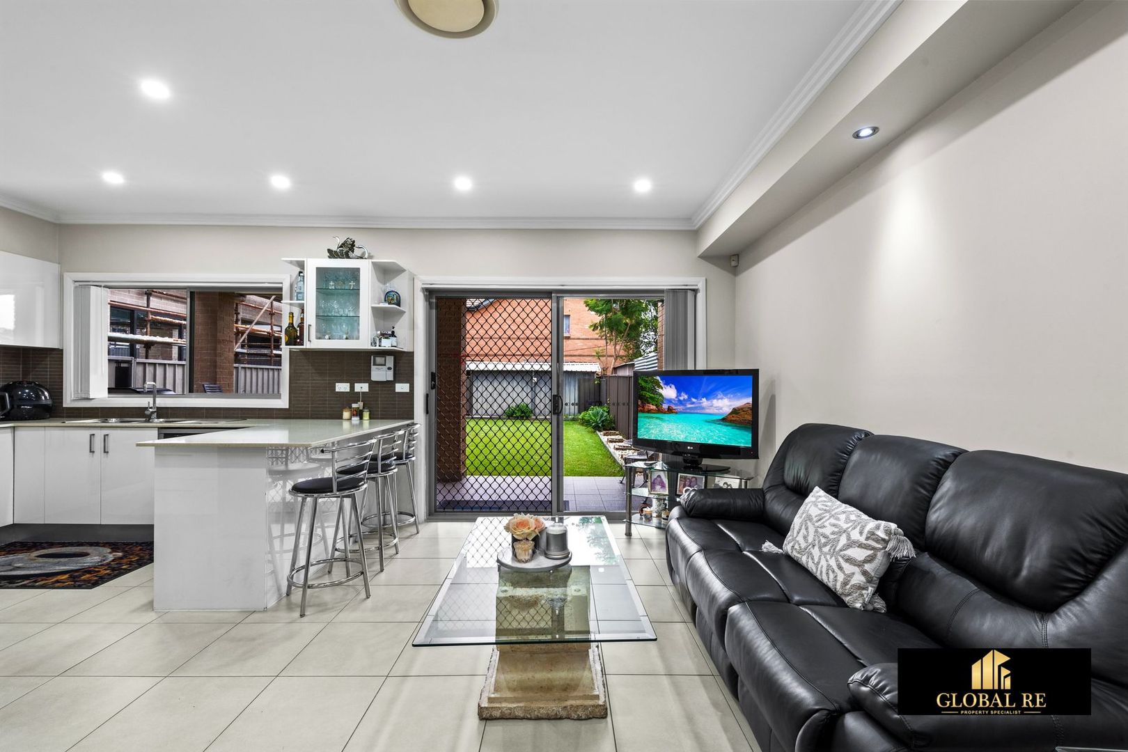 17 Stimson Street, Smithfield NSW 2164, Image 2