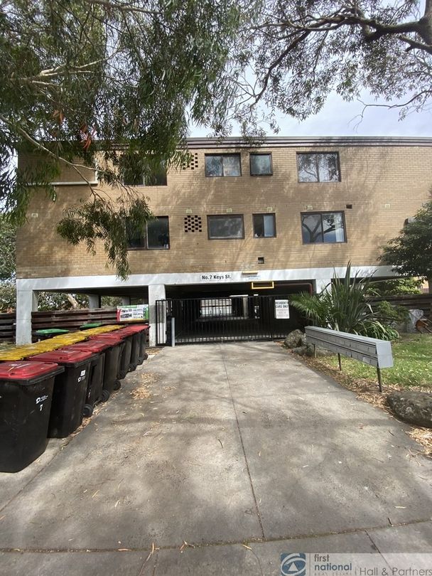 2 bedrooms Apartment / Unit / Flat in 6/7 Keys Street DANDENONG VIC, 3175