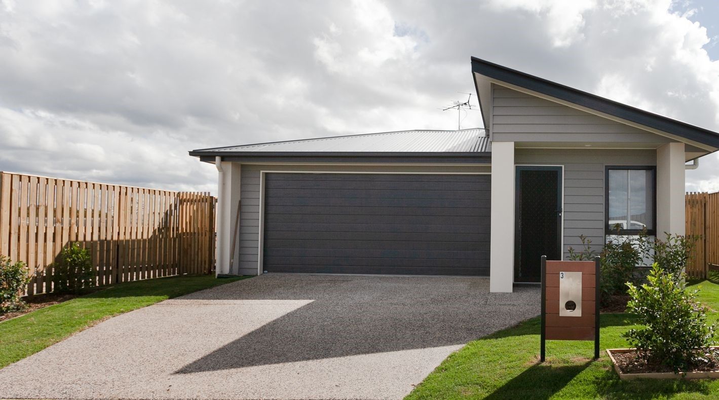 4 bedrooms House in 3 Welford Cct YARRABILBA QLD, 4207