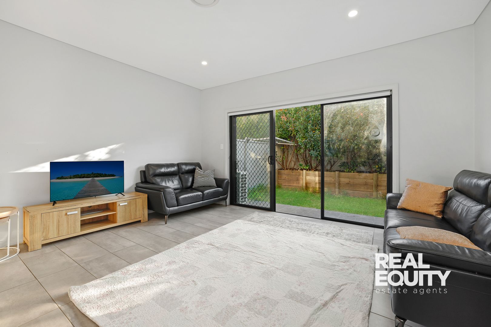 11/20-22 Balanada Avenue, Chipping Norton NSW 2170, Image 1