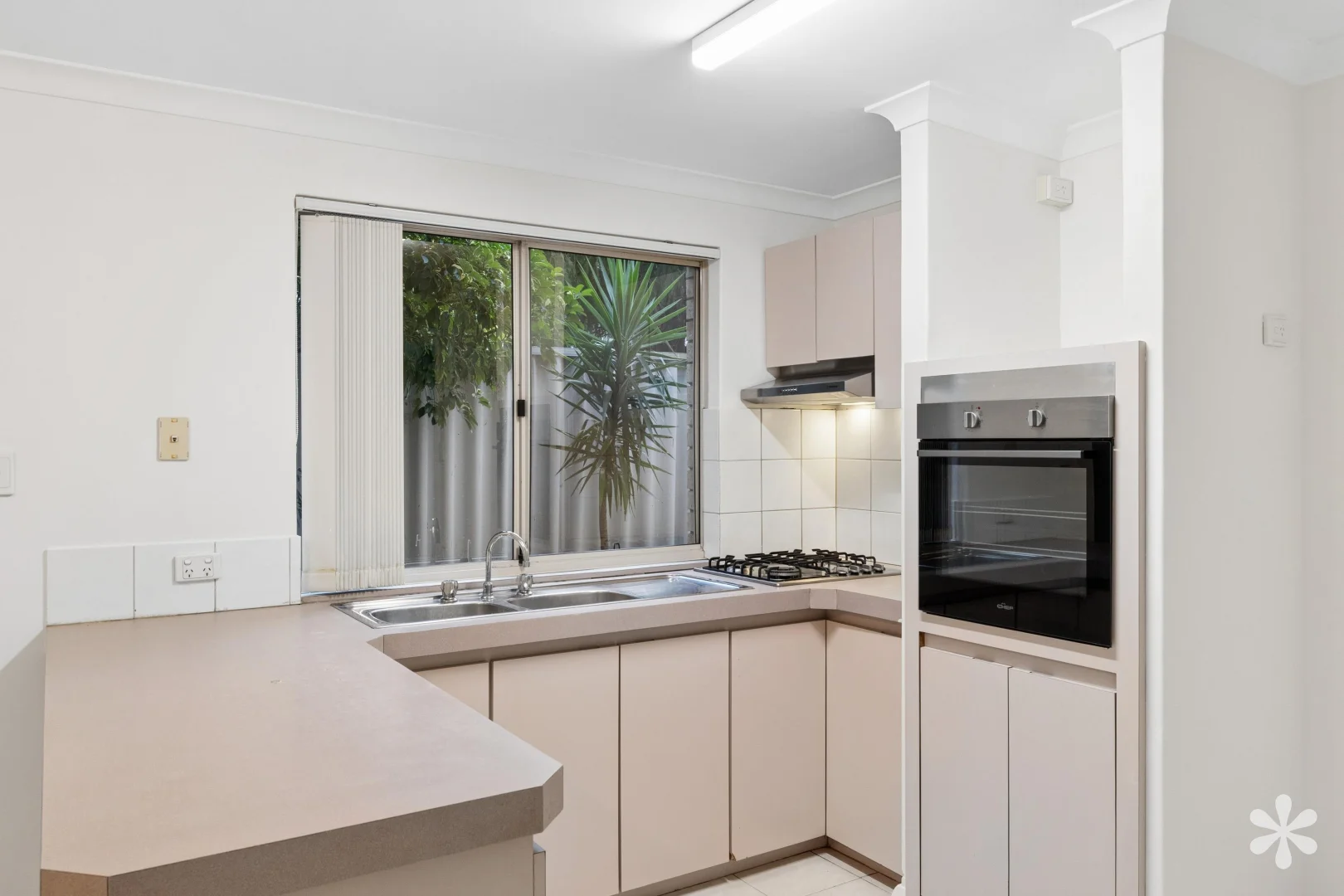 Additional image 4 of 4/148 Robert St, Como WA 6152