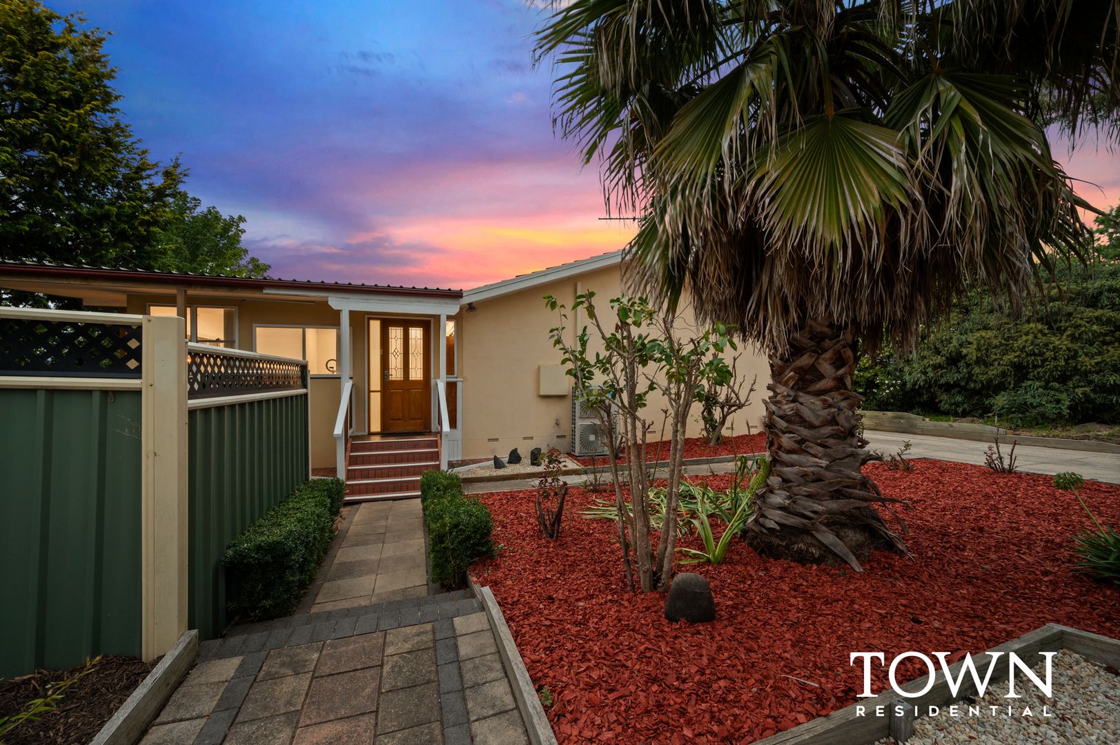 12 Yaldwyn Place, Kambah ACT 2902, Image 1