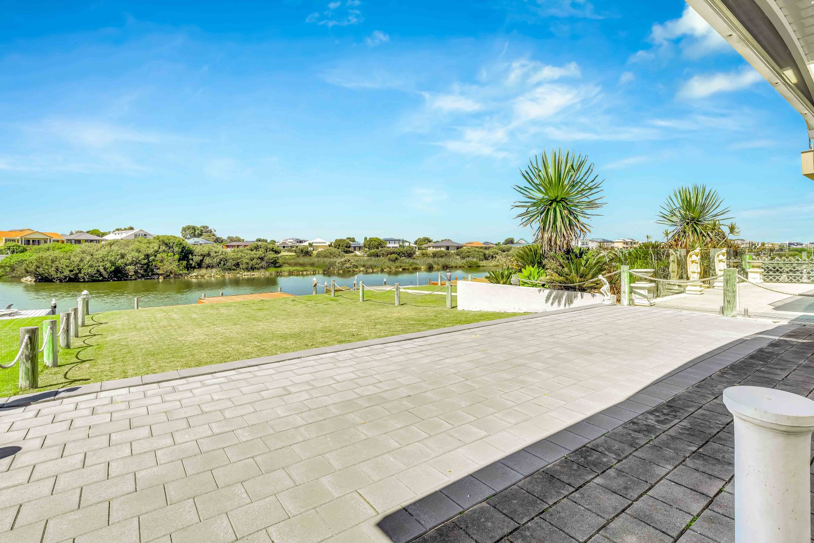 39 Wentworth Parade, Hindmarsh Island SA 5214, Image 1