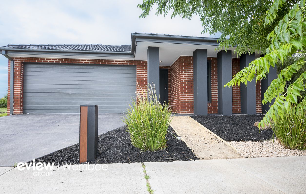 4 bedrooms House in 18 Payson Drive POINT COOK VIC, 3030