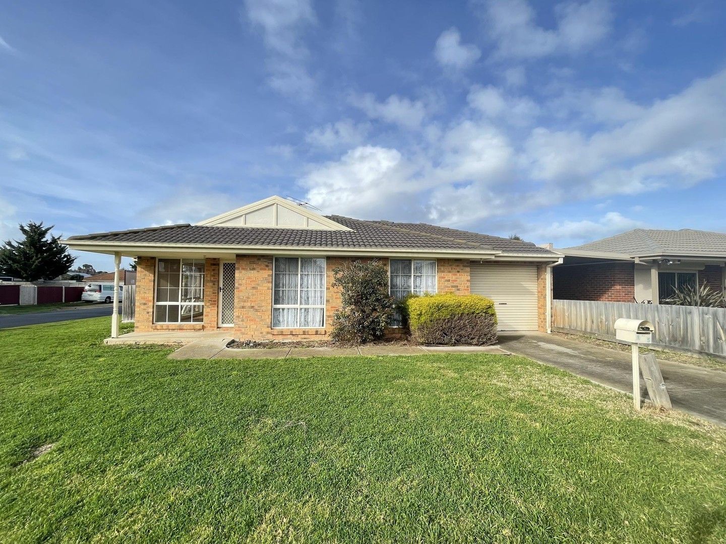 3 bedrooms House in 1/5 Missouri Place WERRIBEE VIC, 3030