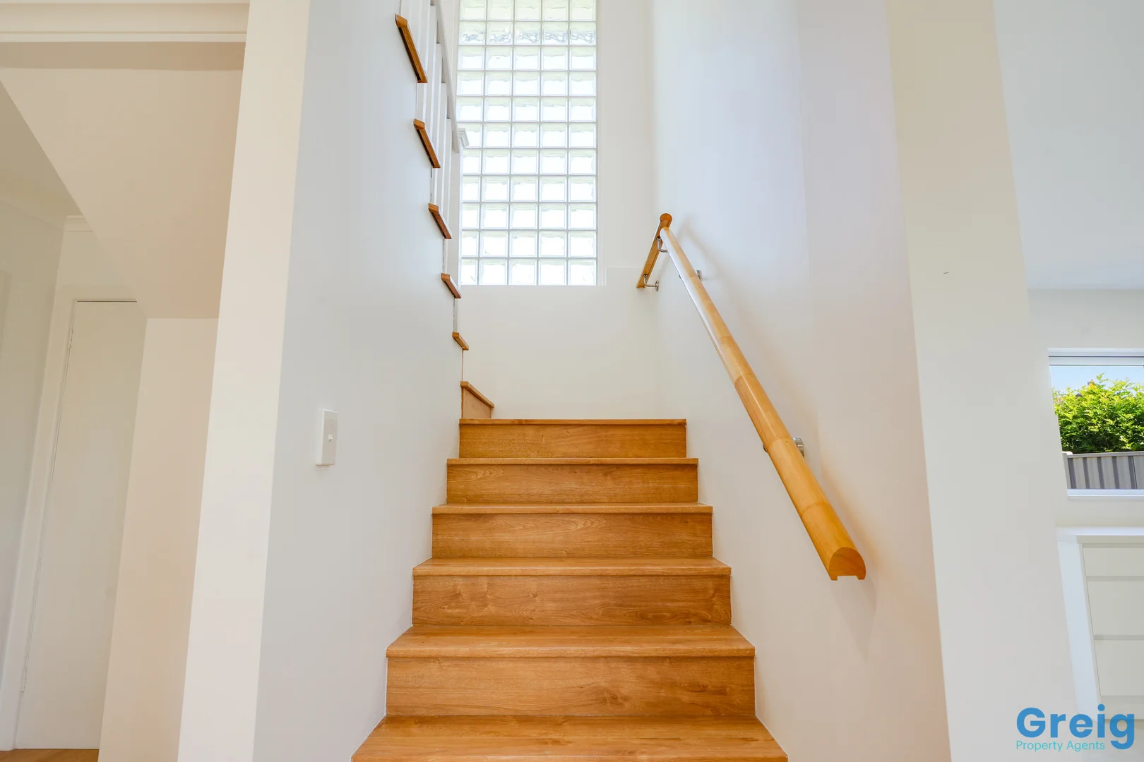 Additional image 11 of 1 MacIntyre Crescent, Sylvania Waters NSW 2224