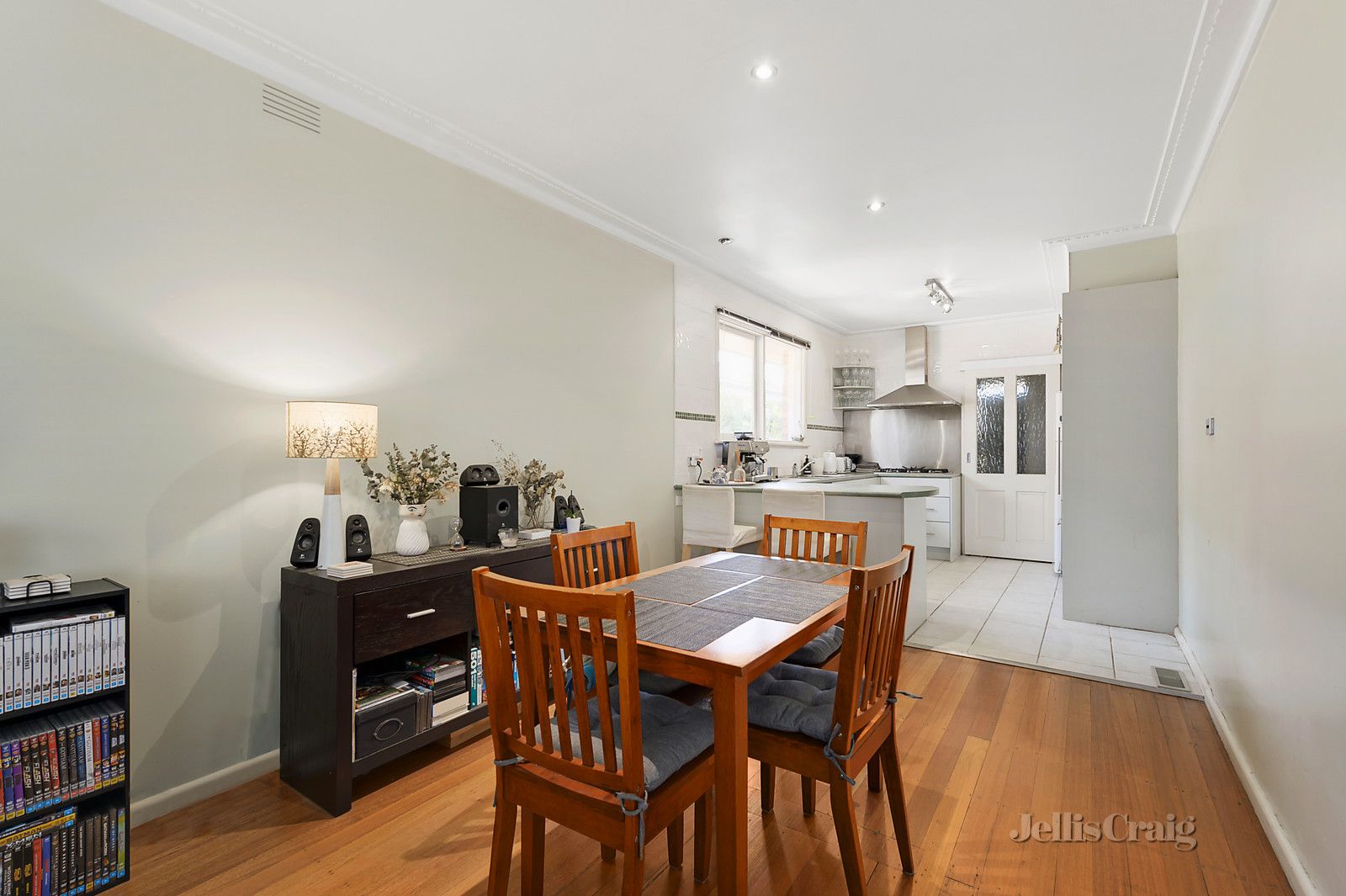 2/6 Garden Avenue, Glen Huntly VIC 3163, Image 2