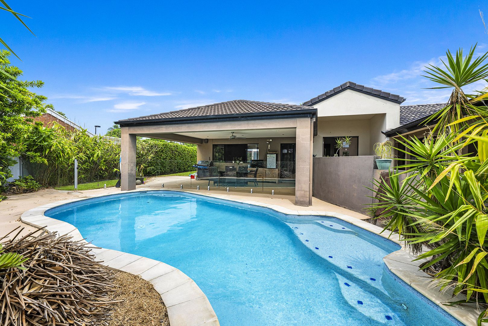 10 Saxonvale Terrace, Mermaid Waters QLD 4218, Image 1