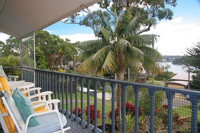 16 Crammond Avenue, BUNDEENA NSW 2230, Image 2