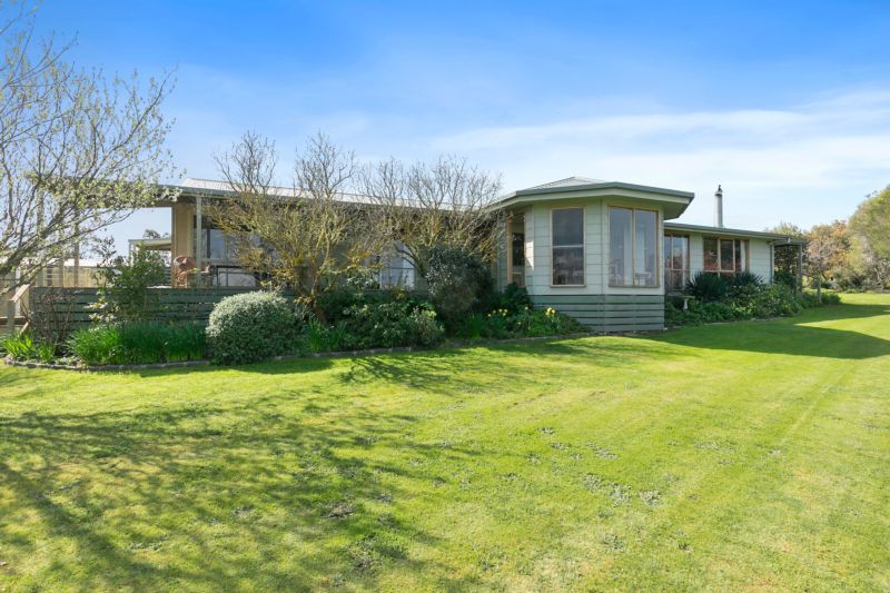 56 Carey Road, Yea VIC 3717, Image 2