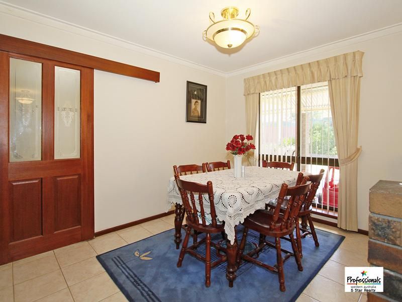 4 CHALFONT WAY, SWAN VIEW WA 6056, Image 2