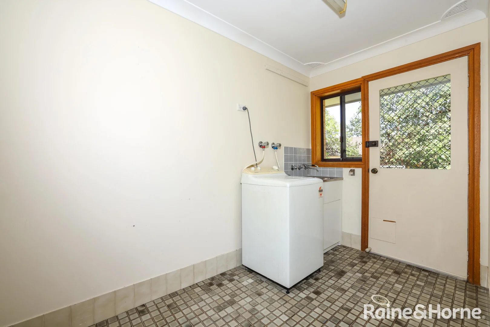 Additional image 9 of 8 Hughes Street, Kelso NSW 2795