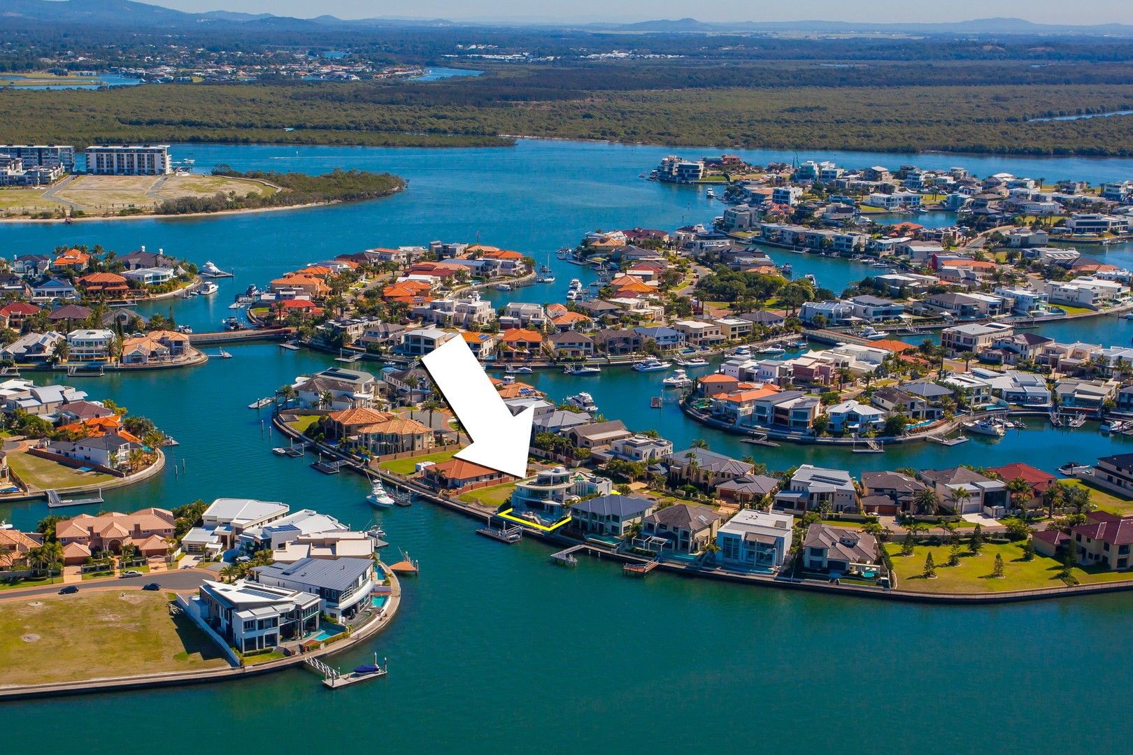 50 King Charles Drive, Sovereign Islands QLD 4216 Domain