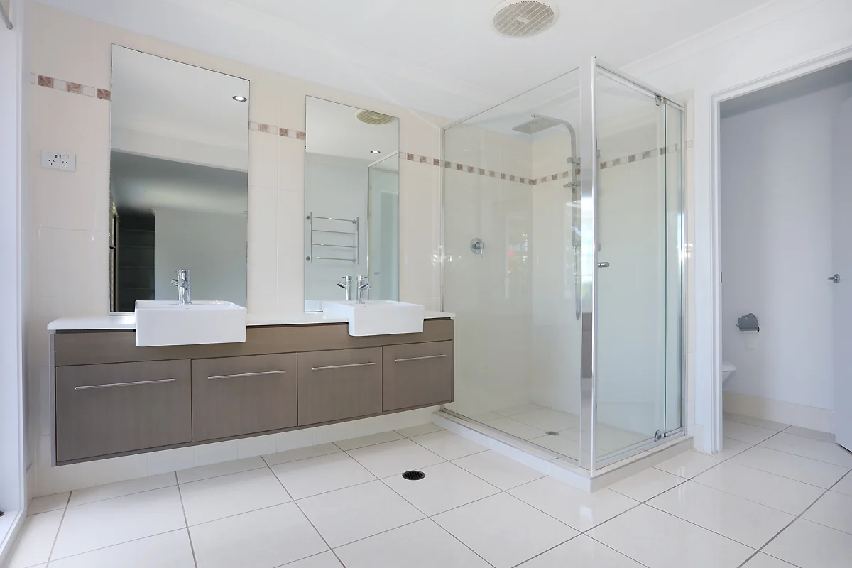 Additional image 11 of 33 East Quay Drive, Biggera Waters QLD 4216