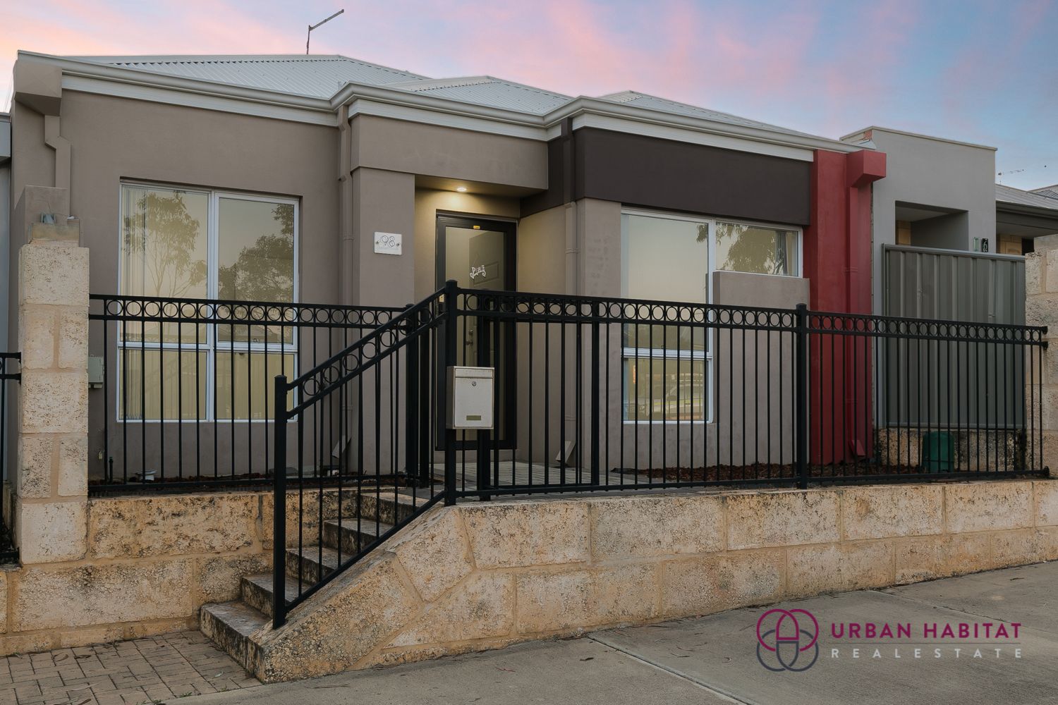 3 bedrooms House in 98 Lambeth Circle WELLARD WA, 6170