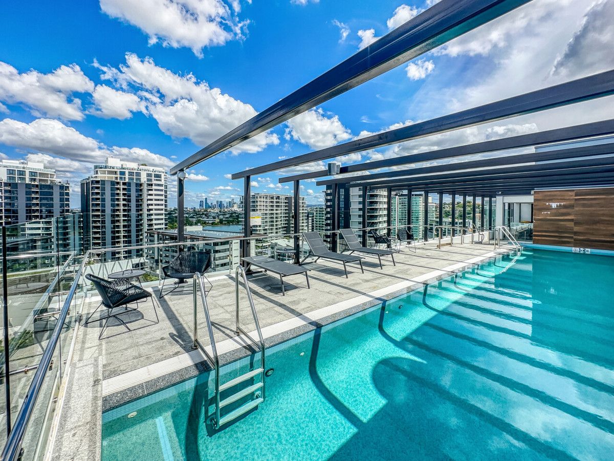 2 bedrooms Apartment / Unit / Flat in 37 Finnegan Street HAMILTON QLD, 4007