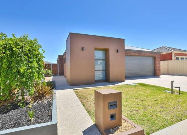 10 Philippa Crescent, Mildura VIC 3500