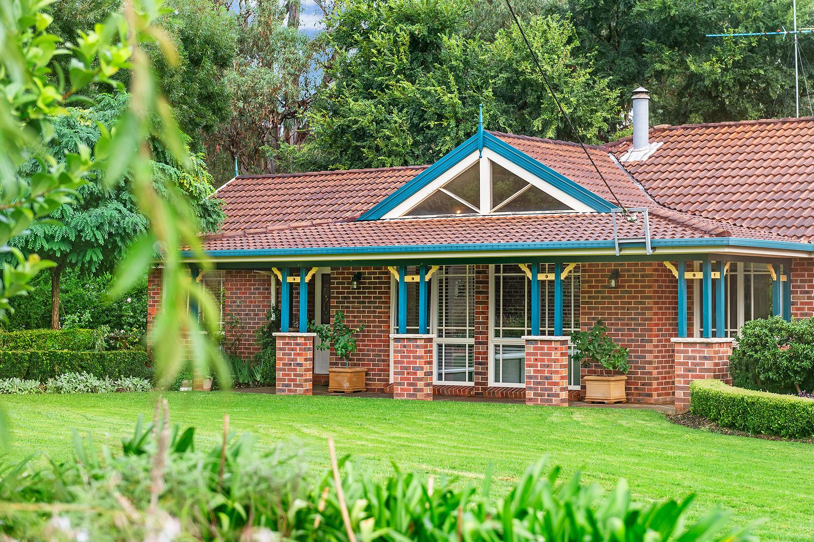 10 Willoughby Circuit, Grasmere NSW 2570, Image 1