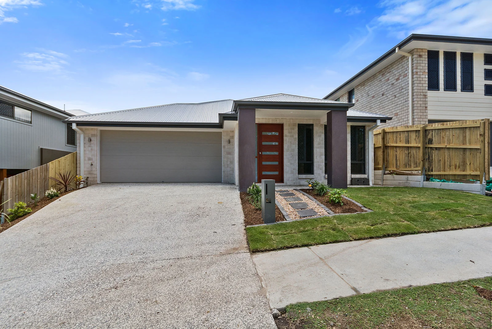 46 Santorini Way, Springfield Lakes QLD 4300