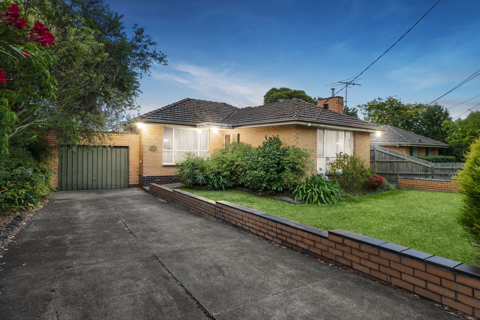 11 Woodhouse Grove, Box Hill North VIC 3129