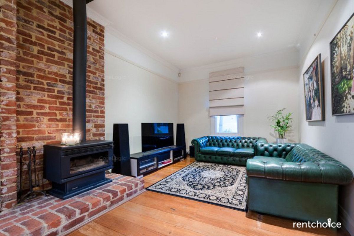 4 bedrooms House in 33 The Avenue NEDLANDS WA, 6009