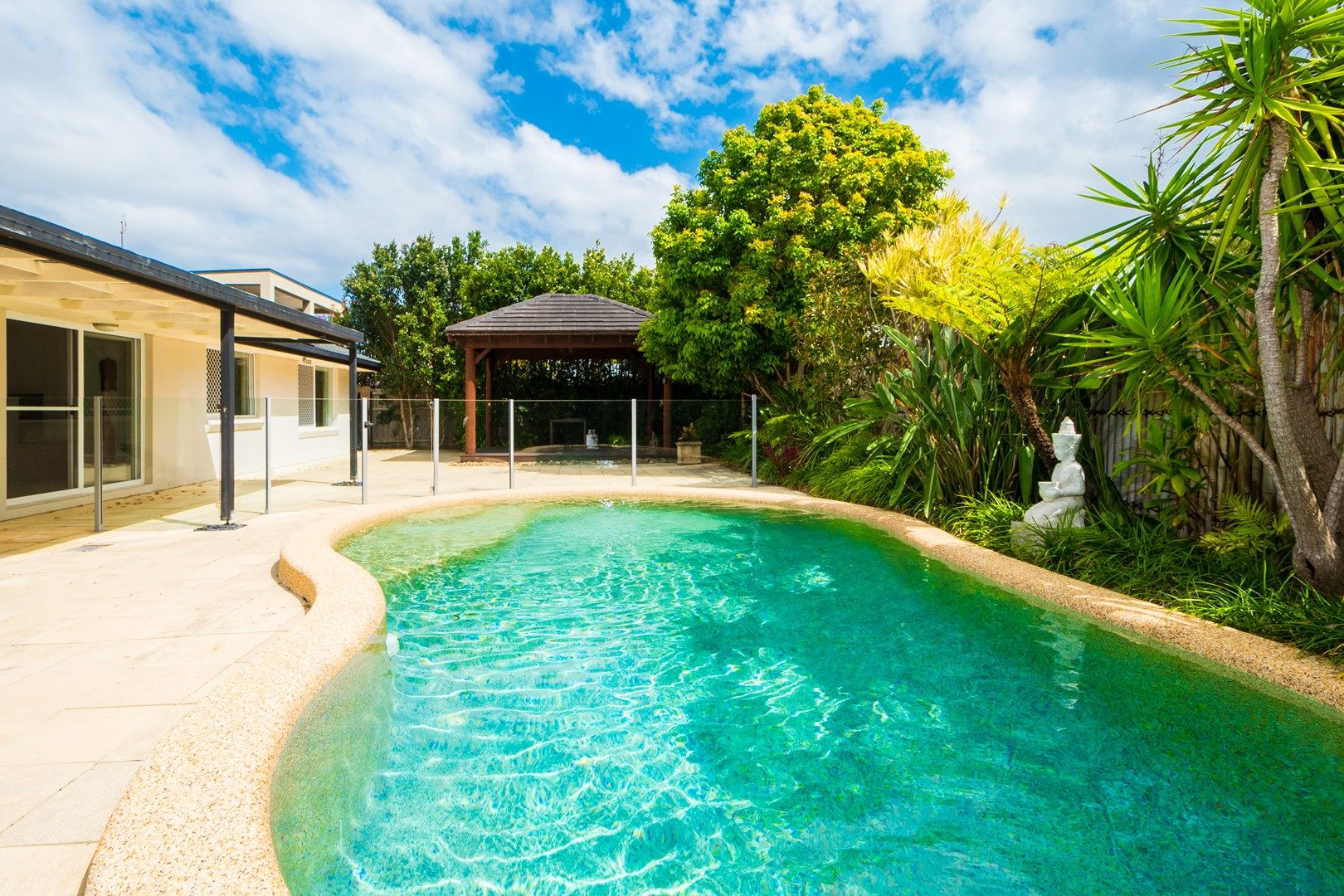44 Volante Crescent, Mermaid Waters QLD 4218, Image 2