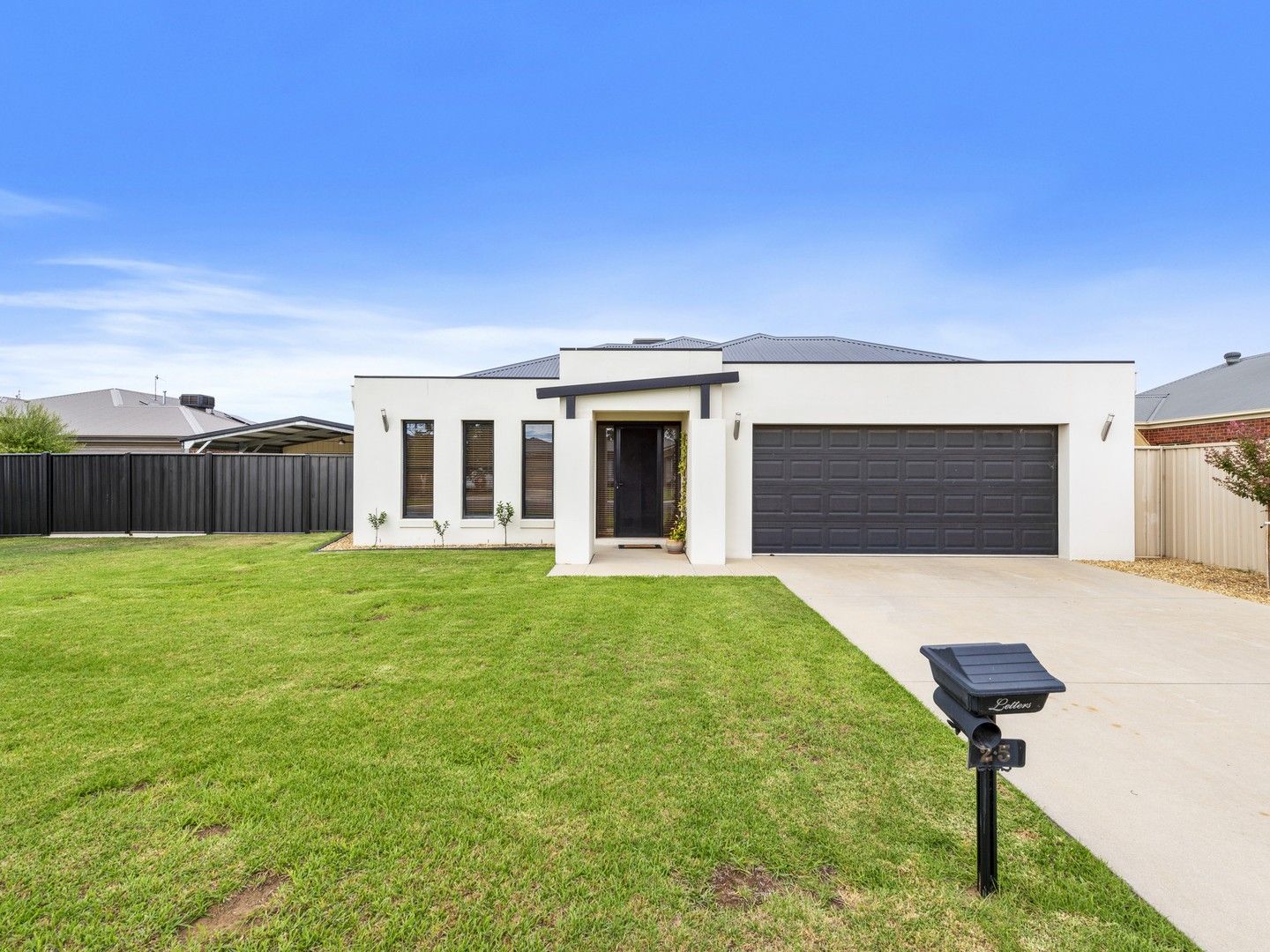 25 Nugget Fuller Drive, Tocumwal NSW 2714, Image 0