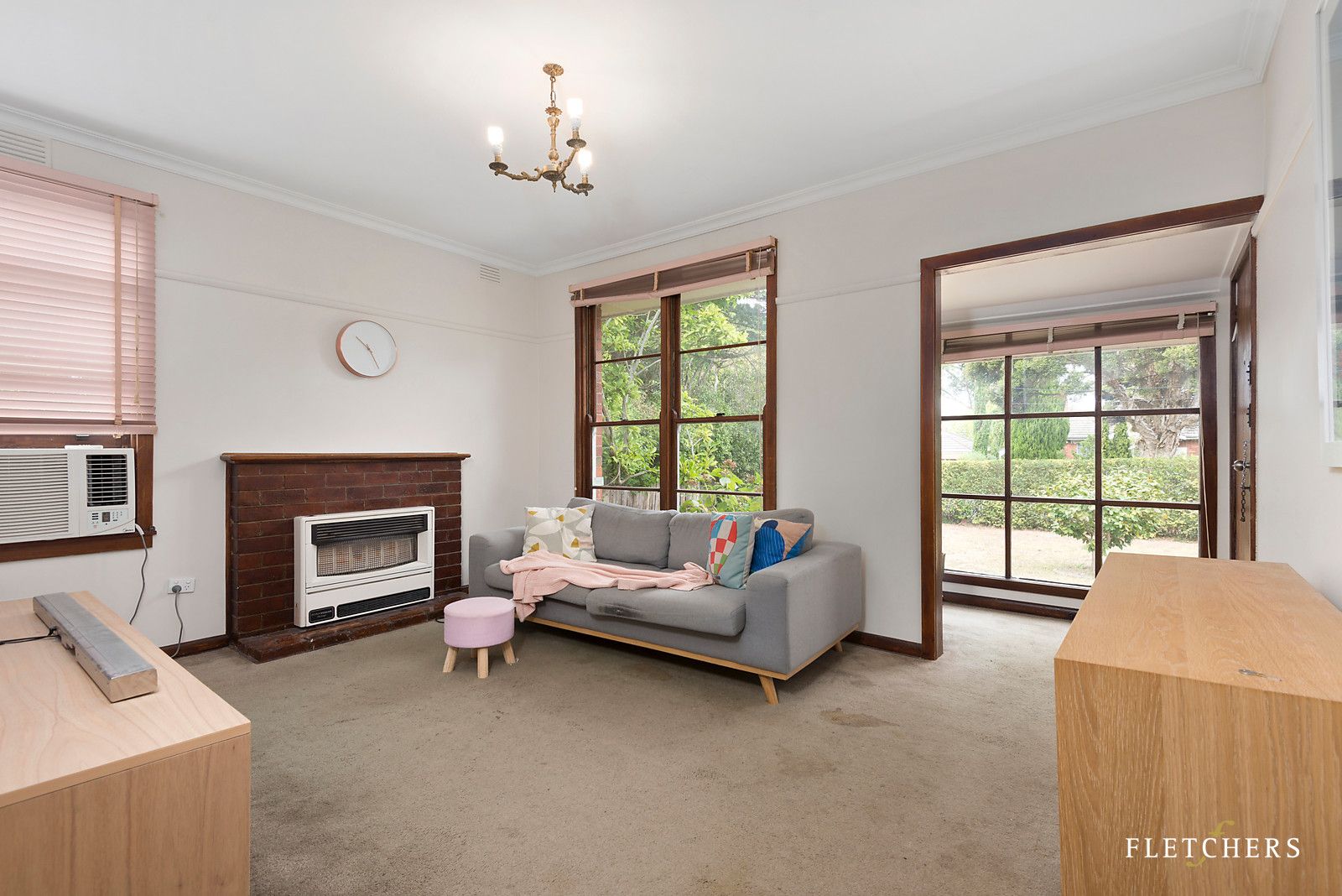 19 Verona Street, Box Hill South VIC 3128, Image 2