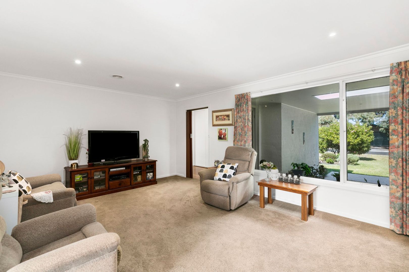 1/45 Wyatt Street, Ocean Grove VIC 3226, Image 2