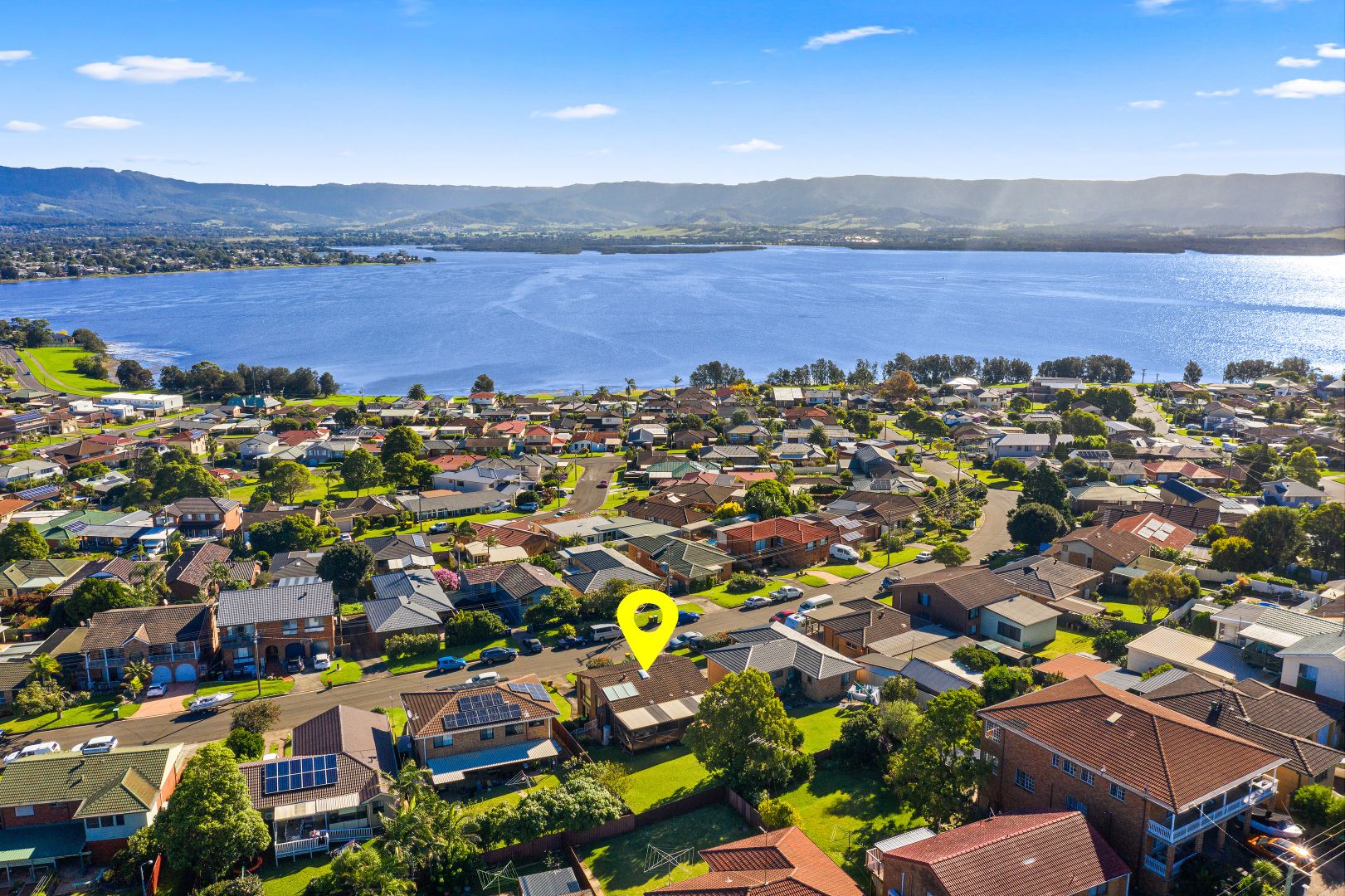 27 Shipton Crescent, Mount Warrigal NSW 2528, Image 1