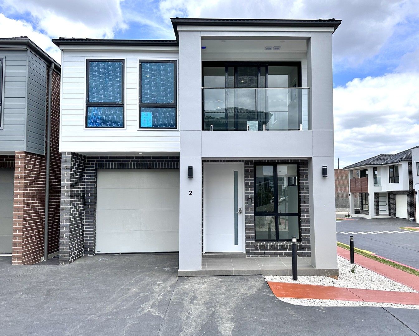 3 bedrooms Townhouse in 2 Slack Glade MARSDEN PARK NSW, 2765
