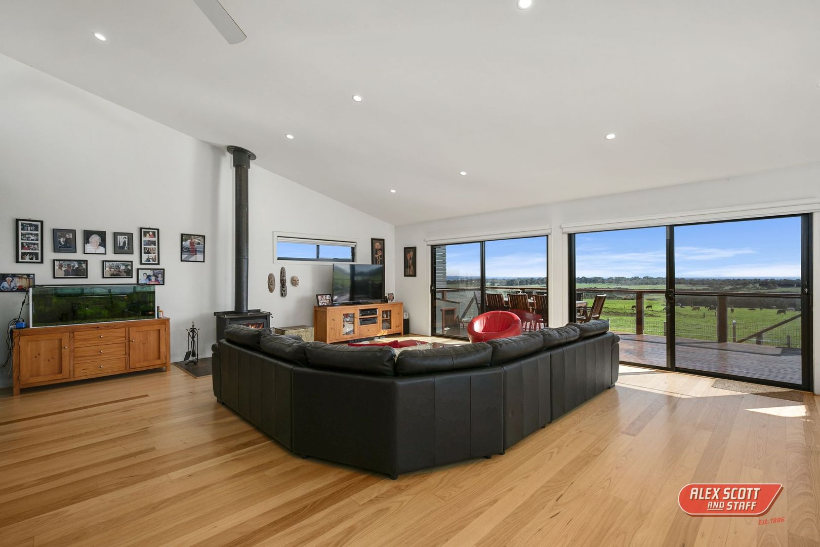 2 KRAMER RISE, Wimbledon Heights VIC 3922, Image 2