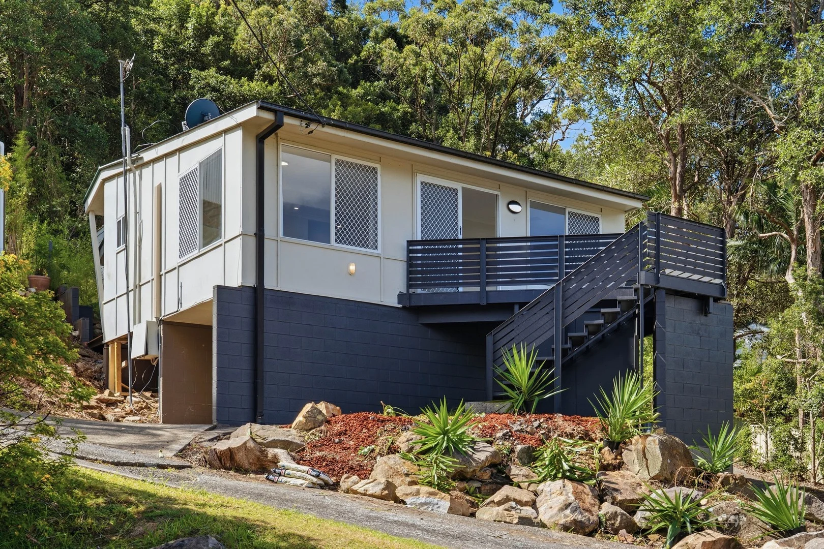 12A Murrumbooee Place, Tascott NSW 2250