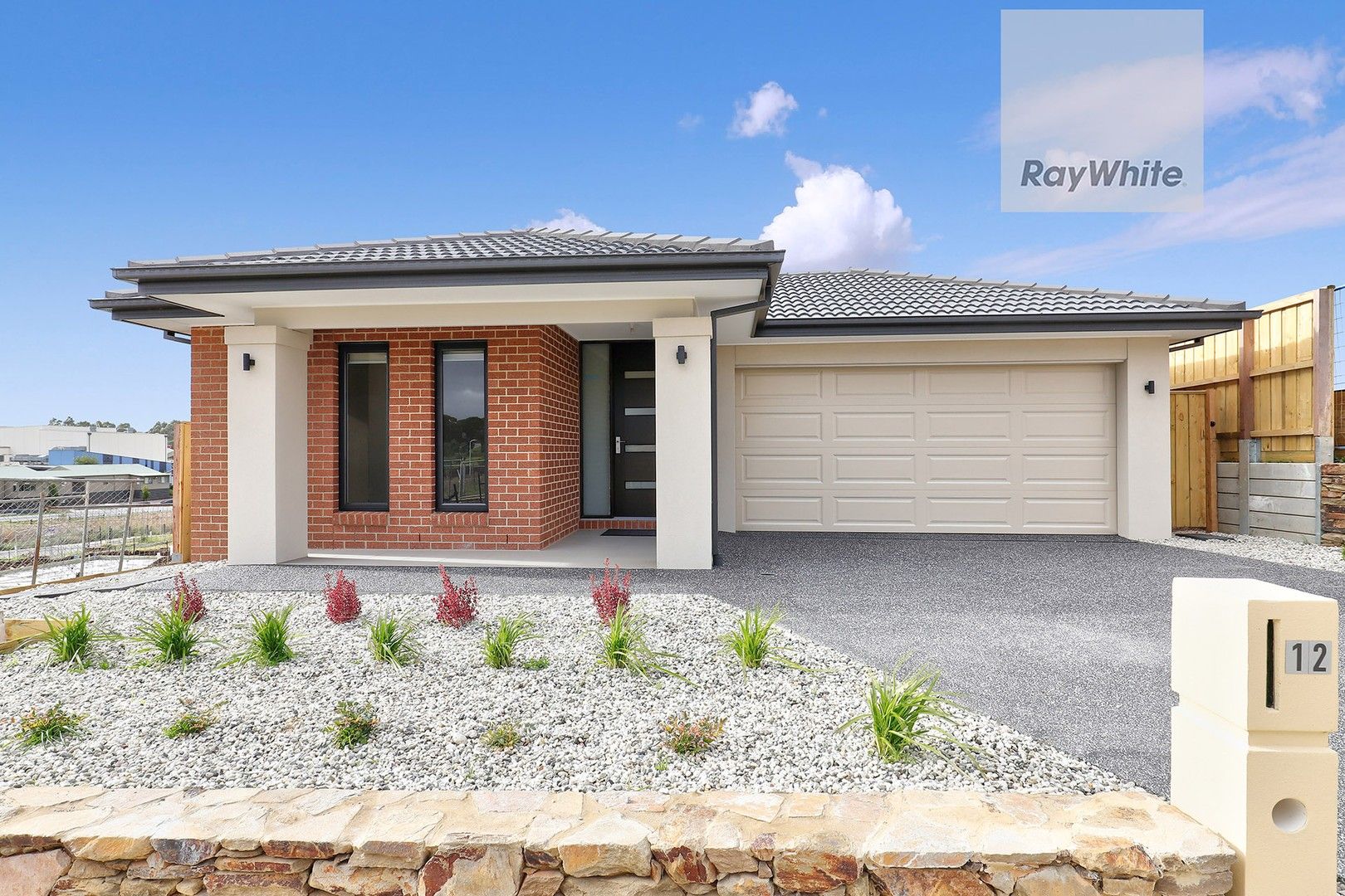 4 bedrooms House in 12 Annecy Street GREENVALE VIC, 3059