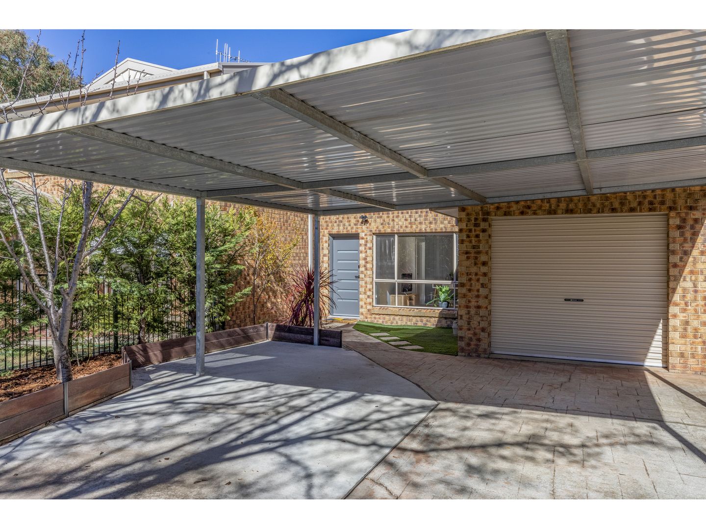 4 Saxby close, Amaroo ACT 2914, Image 2