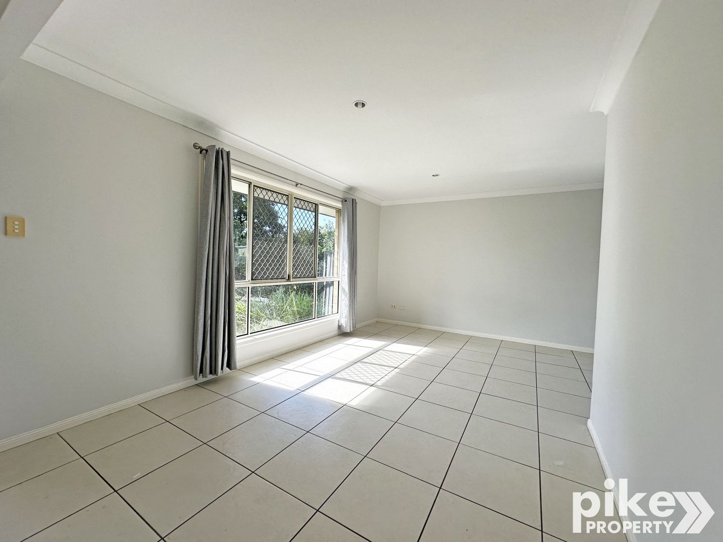 77 Fernbrook Drive, Morayfield QLD 4506, Image 1