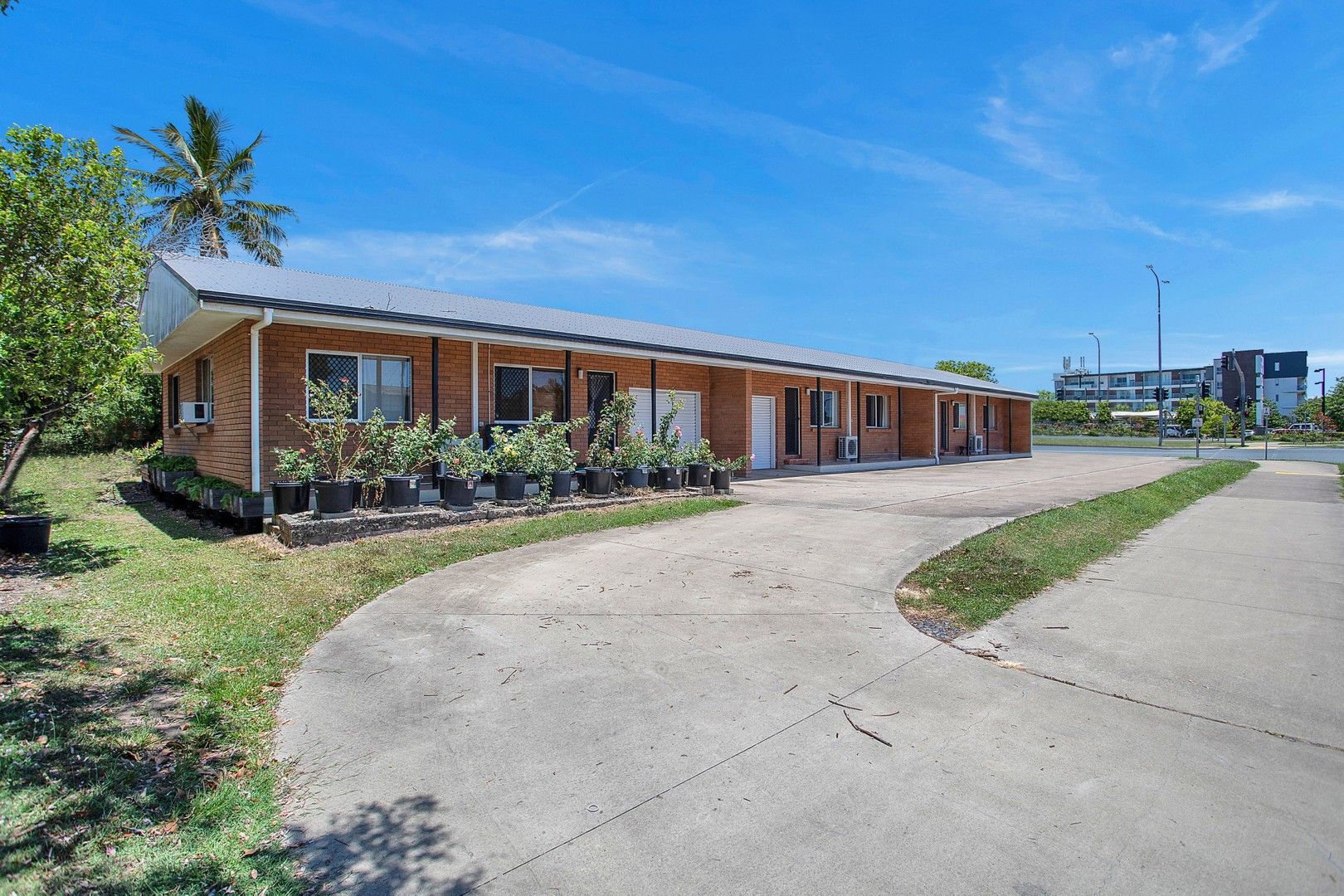 6 bedrooms Block of Units in 73 Paradise Street SOUTH MACKAY QLD, 4740
