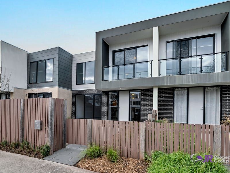 19 Newstead Drive, Doreen VIC 3754 House For Rent 560 Domain