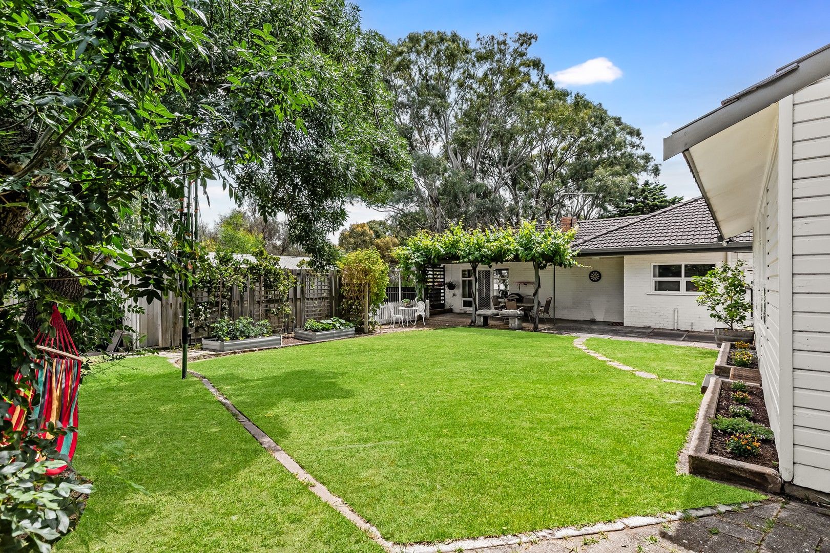 210 Shepherds Hill Road, Bellevue Heights SA 5050, Image 0