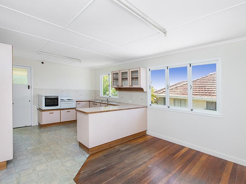 381 Newnham Rd, Upper Mount Gravatt QLD 4122, Image 2